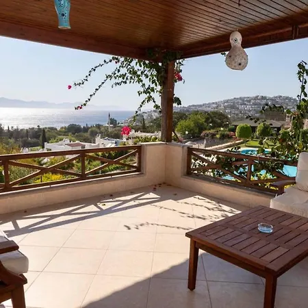 House With Sea View And Shared Pool In Bodrum * 터그트레이스