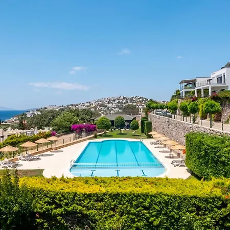 House With Sea View And Shared Pool In Bodrum Apartment *