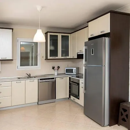 아파트 House With Sea View And Shared Pool In Bodrum