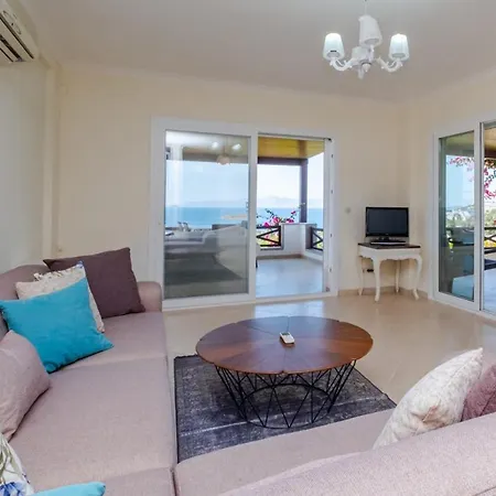 아파트 House With Sea View And Shared Pool In Bodrum