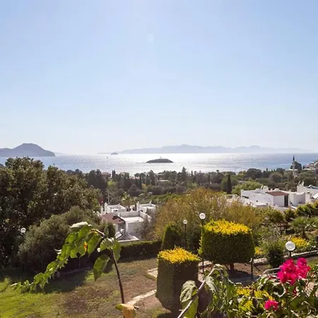 House With Sea View And Shared Pool In Bodrum Apartamento Turgutreis